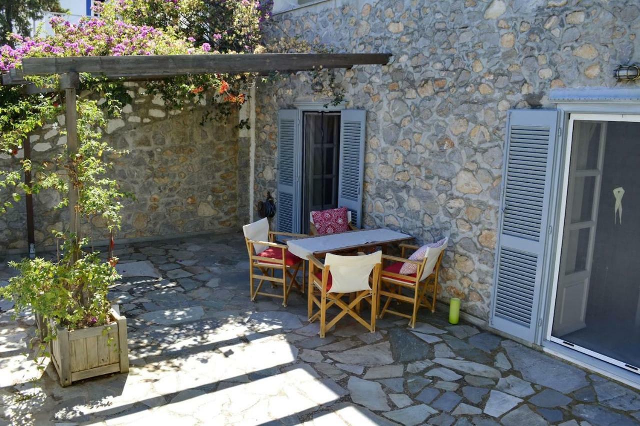 Pine Trees&Sea View Houses in Hydra - Daphne, Chloe, Myrto Exterior foto